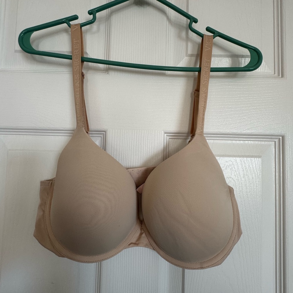 Victoria's Secret t-shirt push-up full coverage Nude Bra